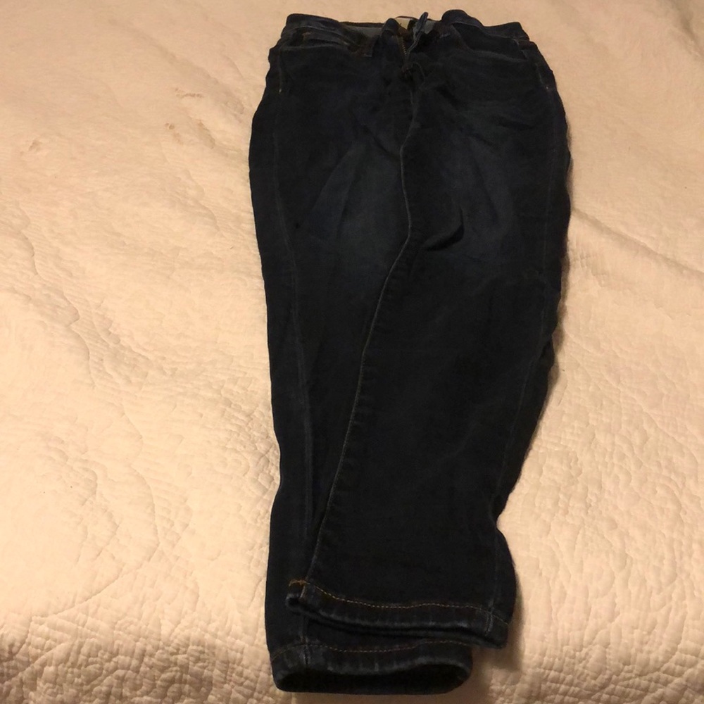 Skinny jeans nice stretch super comfortable!